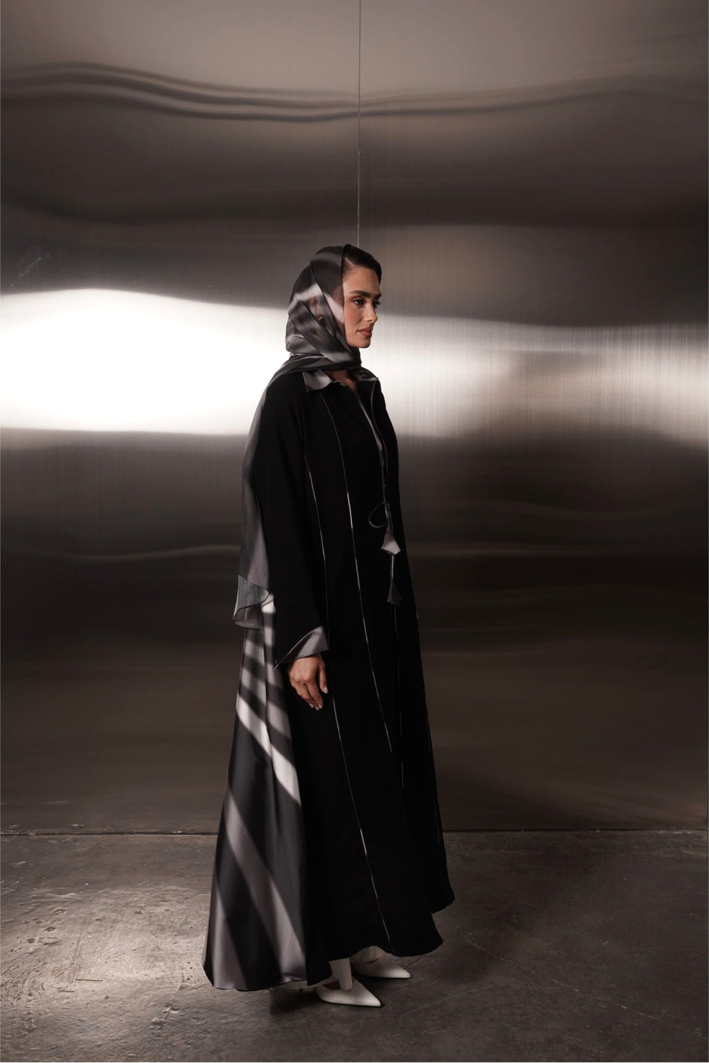The Shadow 2 / black