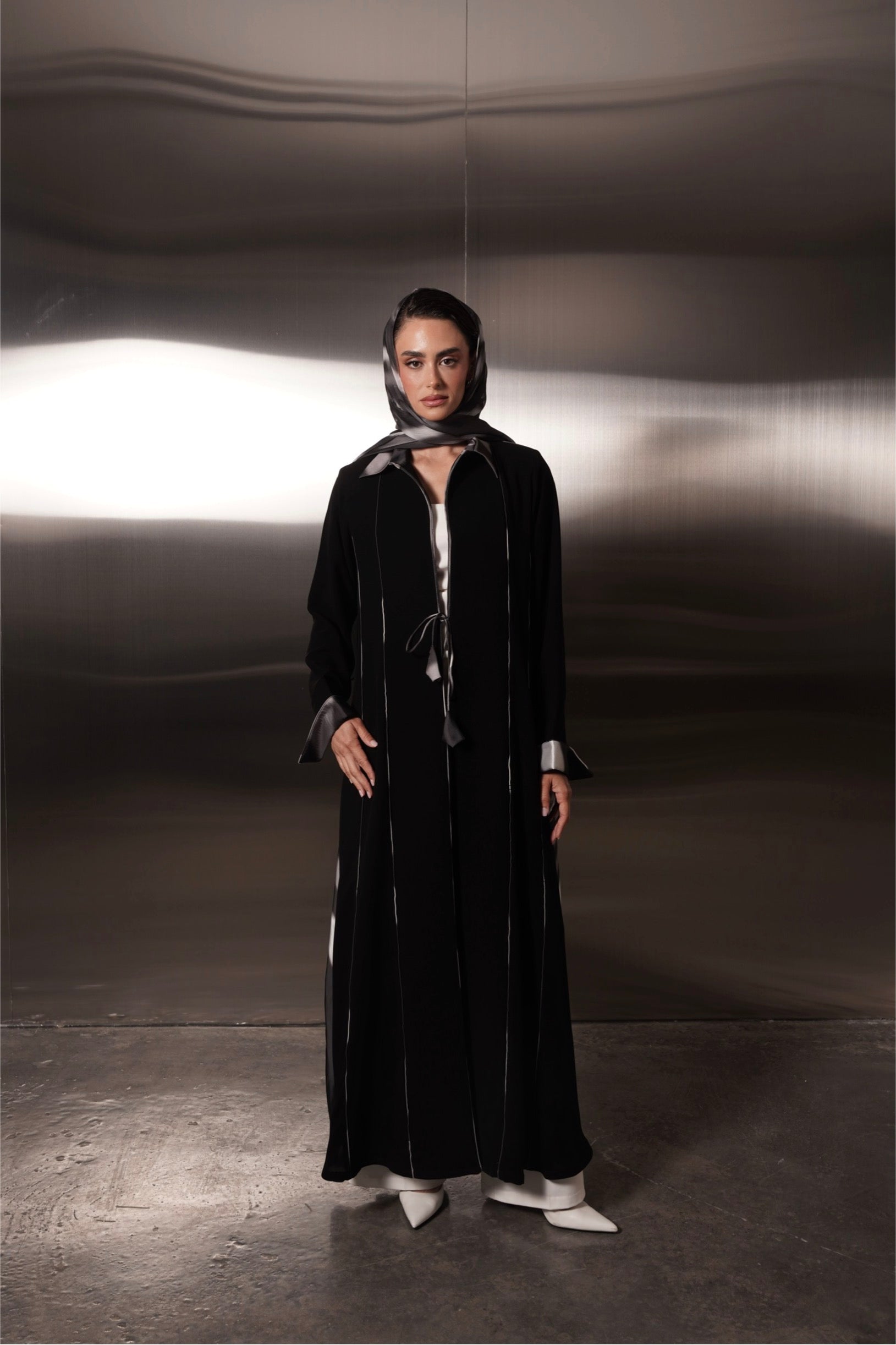 The Shadow 2 / black